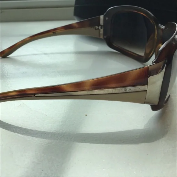 Prada glasses - Picture 3 of 9